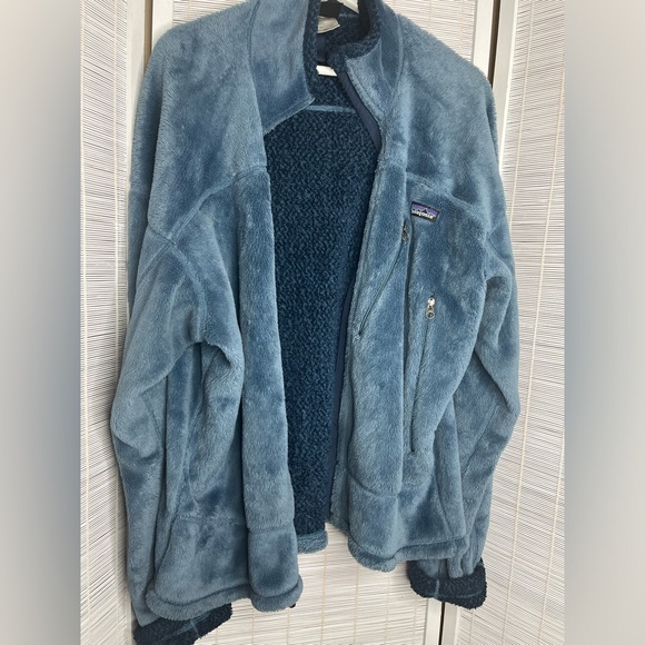 Patagonia Men’s R4 zip up jacket - Picture 5 of 14